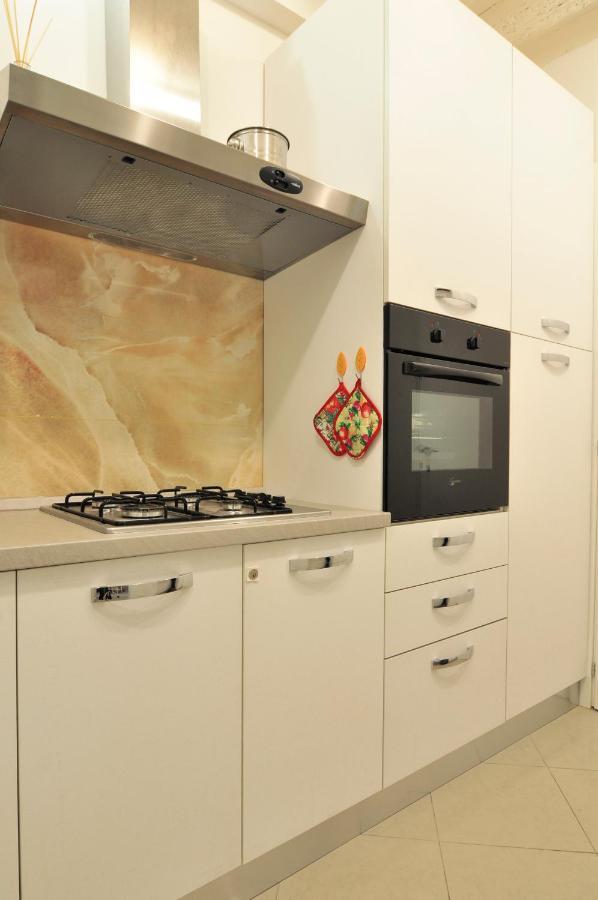 Cozy Apartment Near Rialto Bridge/ St.Mark Square Венеция Экстерьер фото
