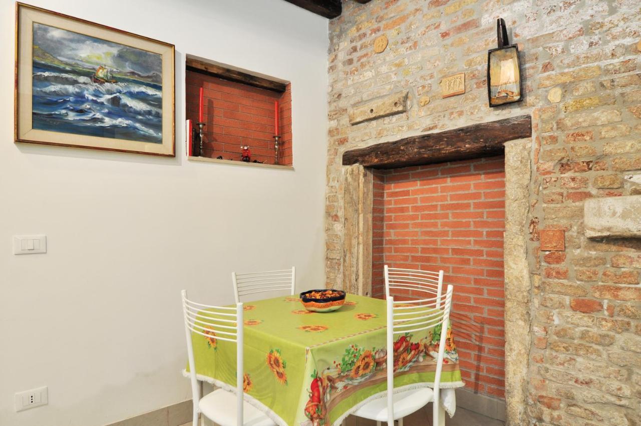 Cozy Apartment Near Rialto Bridge/ St.Mark Square Венеция Экстерьер фото