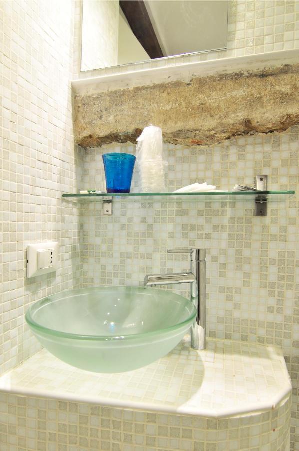 Cozy Apartment Near Rialto Bridge/ St.Mark Square Венеция Экстерьер фото